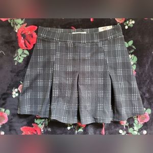 NWT Sincerly Jules Size S black and gray 💥